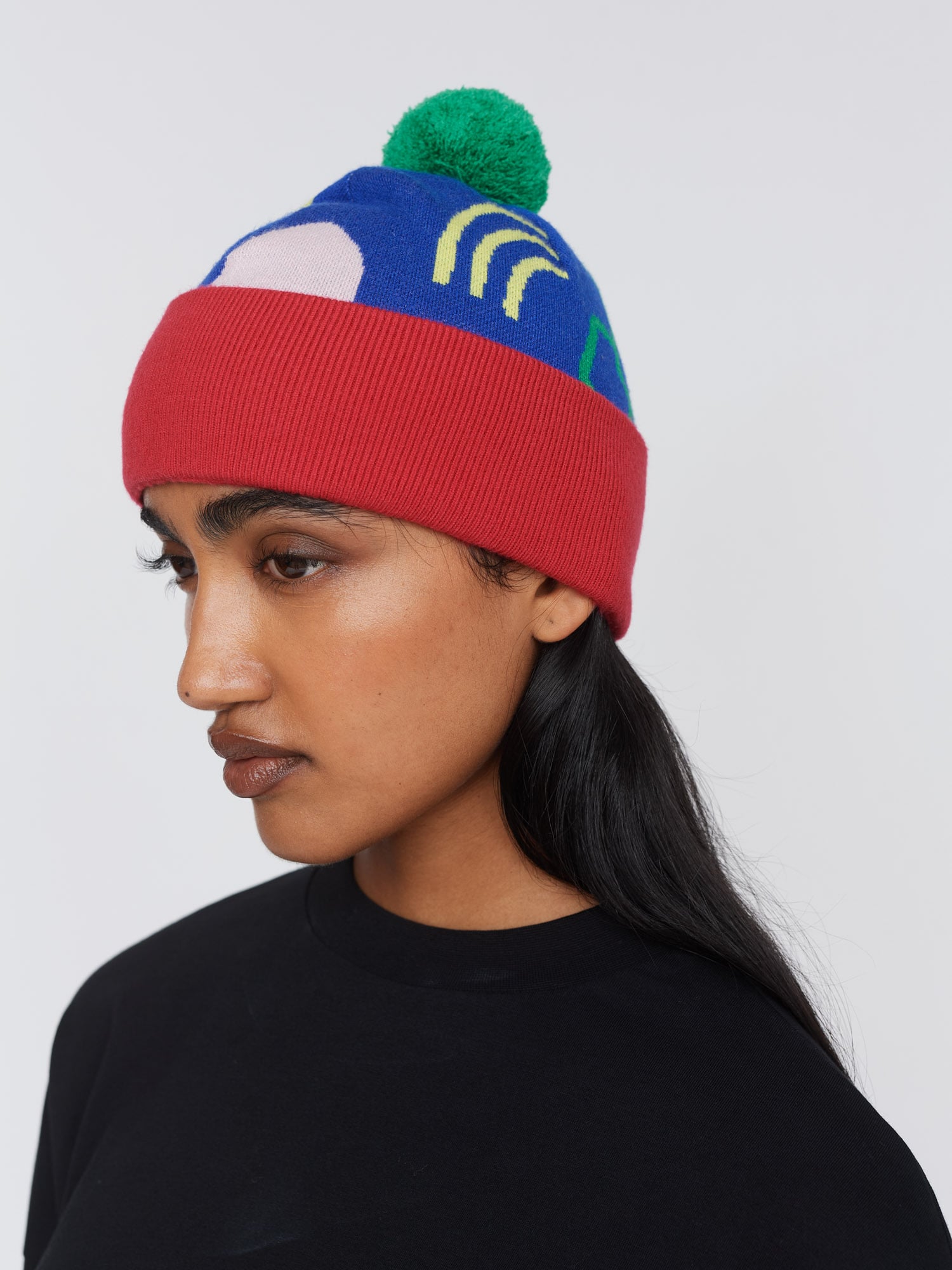 Female hats and caps on sale